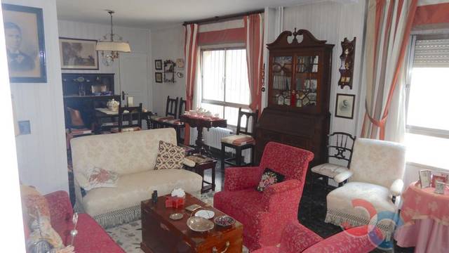 Piso en Venta en Zona de Plaza de Barcelos