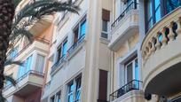 Vista exterior de Pis en venda en Alicante / Alacant amb Balcó