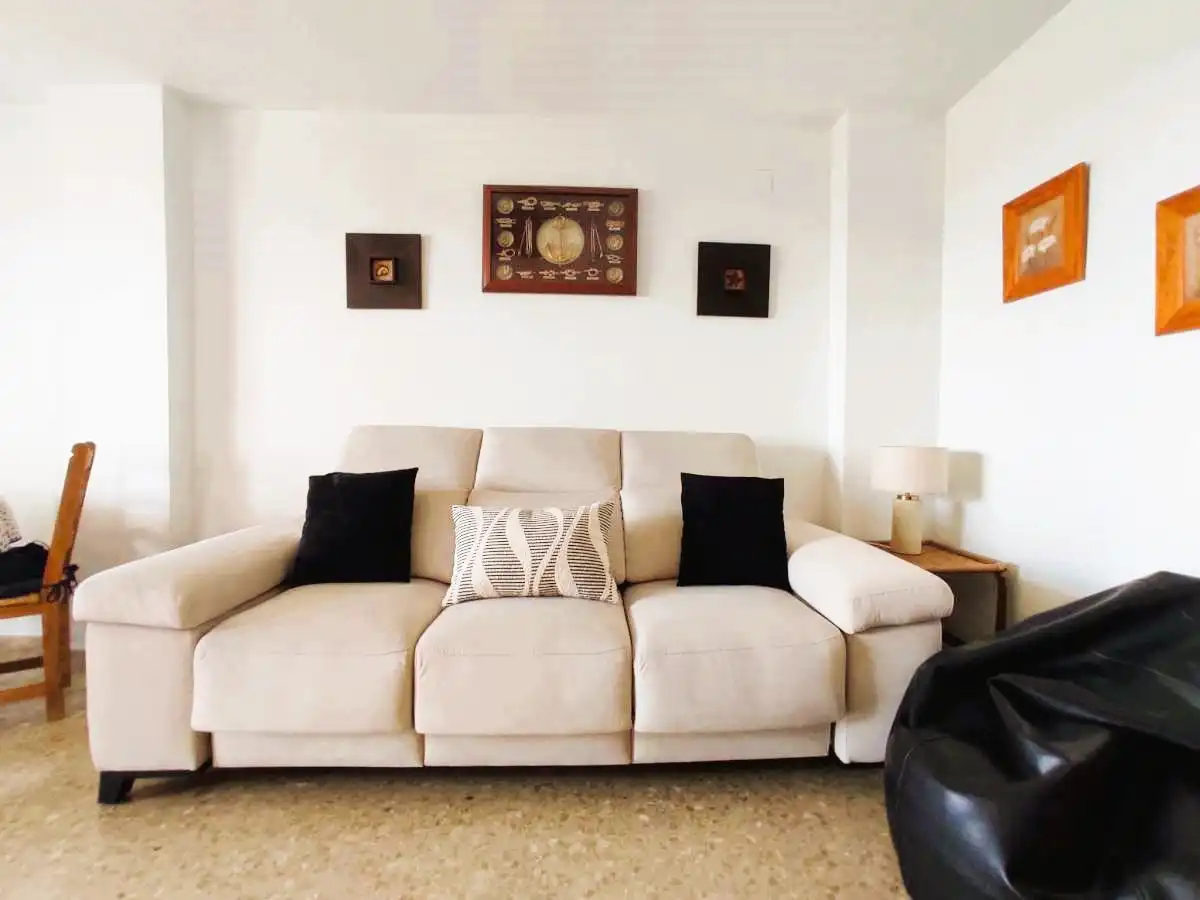 Sala de estar de Apartamento en venta en Canet d'En Berenguer con Terraza, Amueblado y Piscina comunitaria