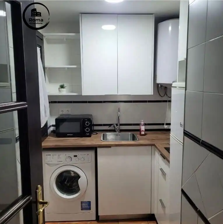 Kitchen of Apartments for sale in Churriana de la Vega  with Parquet flooring and Furnished