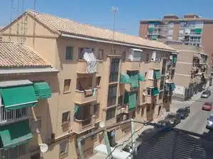 Vista exterior de Pis en venda en Granada