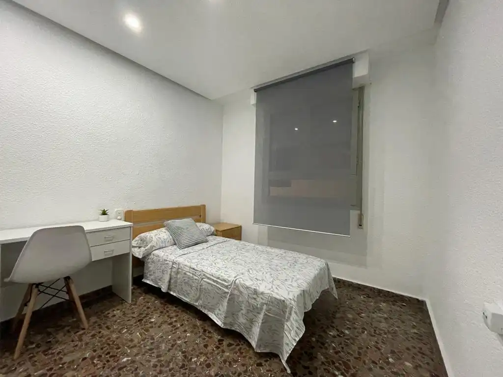 Habitació a Reina Victoria - Miguel Hernández