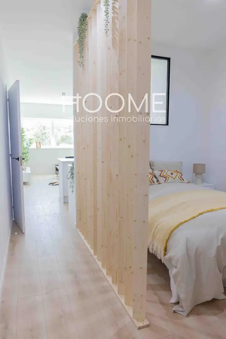 Bedroom of Flat for sale in San Sebastián de los Reyes  with Air Conditioner, Heating and Parquet flooring