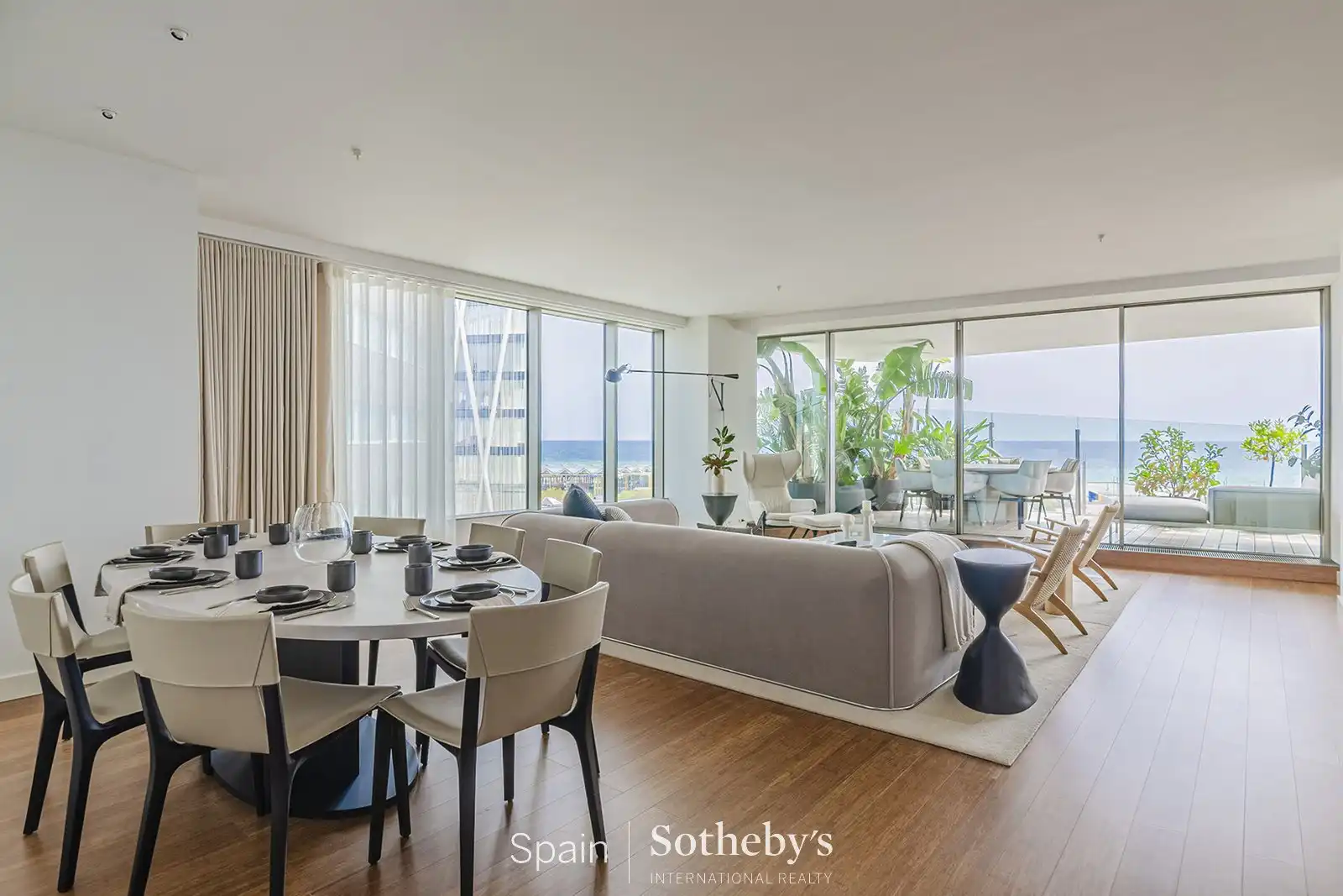 Sala d'estar de Apartament en venda en Barcelona amb Aire condicionat, Calefacció i Terrassa