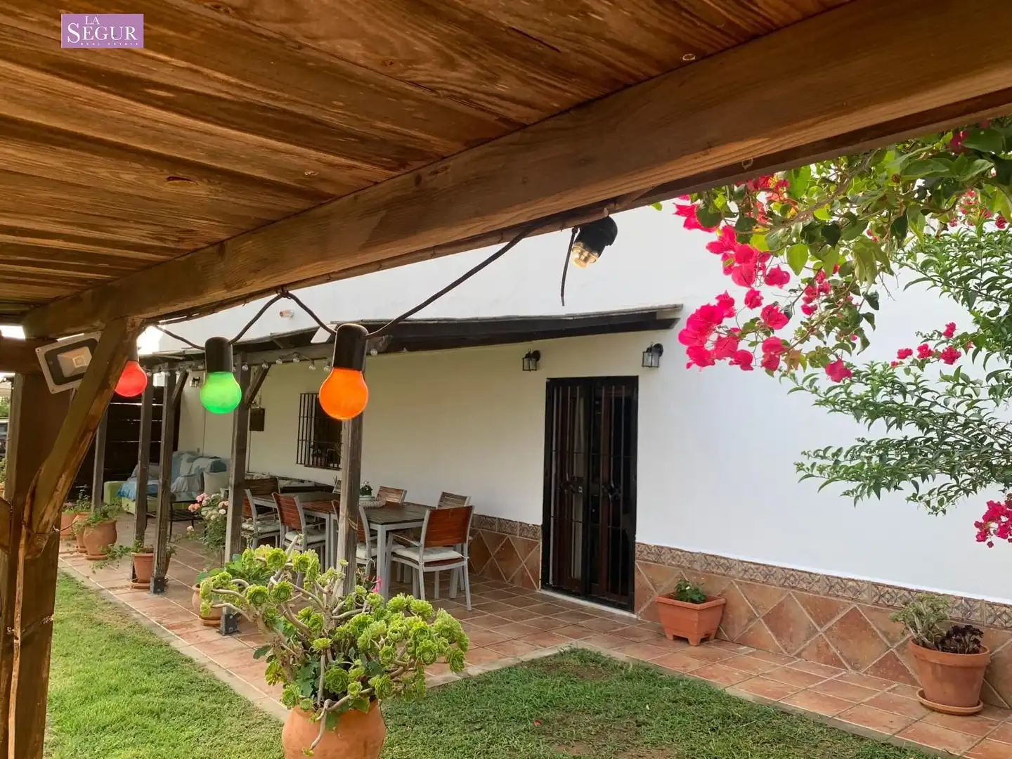 Terraza de Casa o chalet en venta en Conil de la Frontera con Aire acondicionado, Jardín privado y Terraza