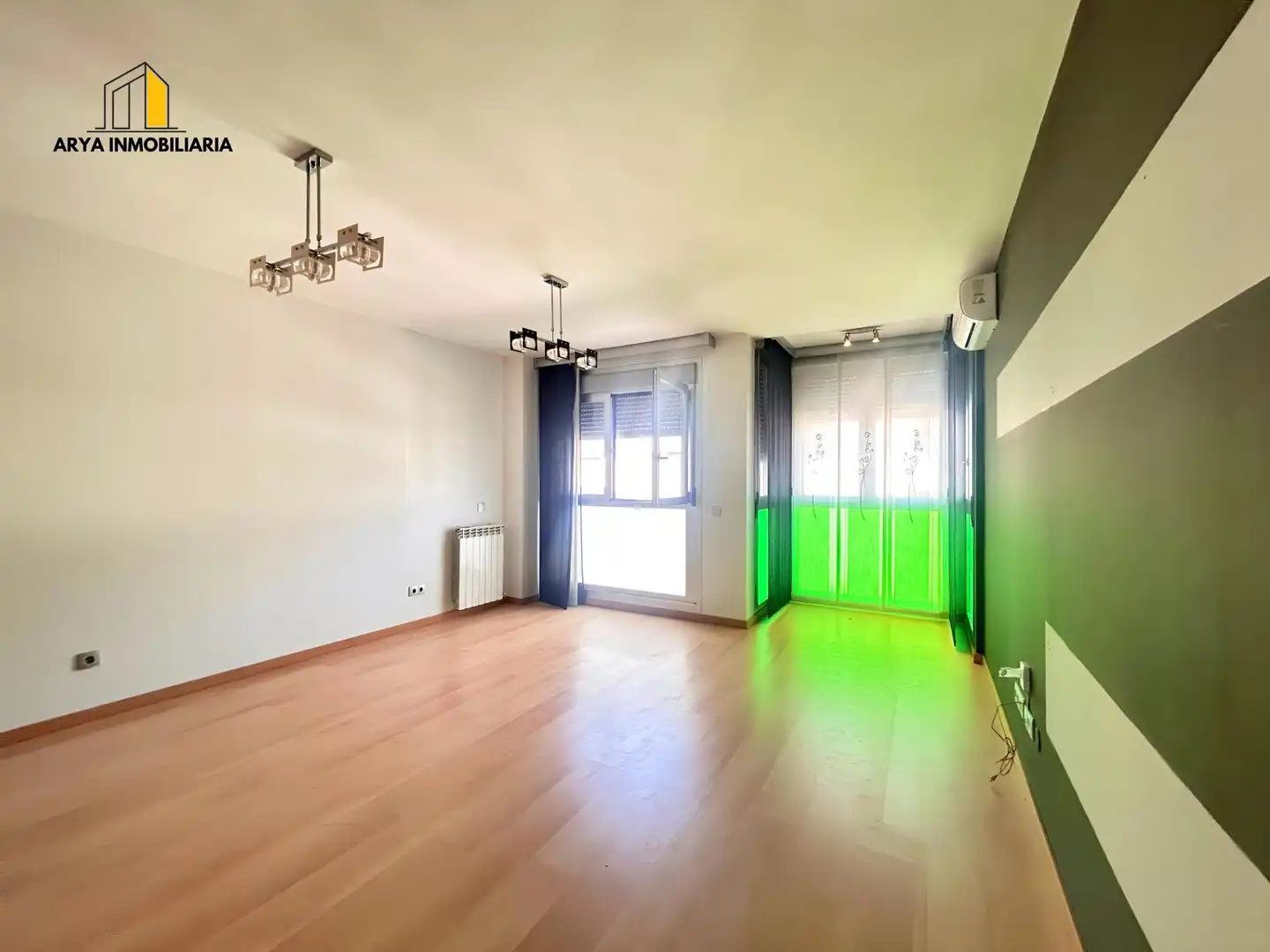 Sala d'estar de Pis de lloguer en Torrejón de Ardoz amb Aire condicionat, Calefacció i Traster