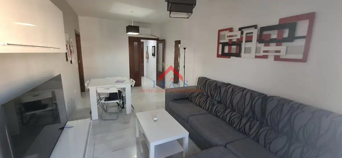 Sala de estar de Piso en venta en Utrera con Aire acondicionado, Trastero y Amueblado
