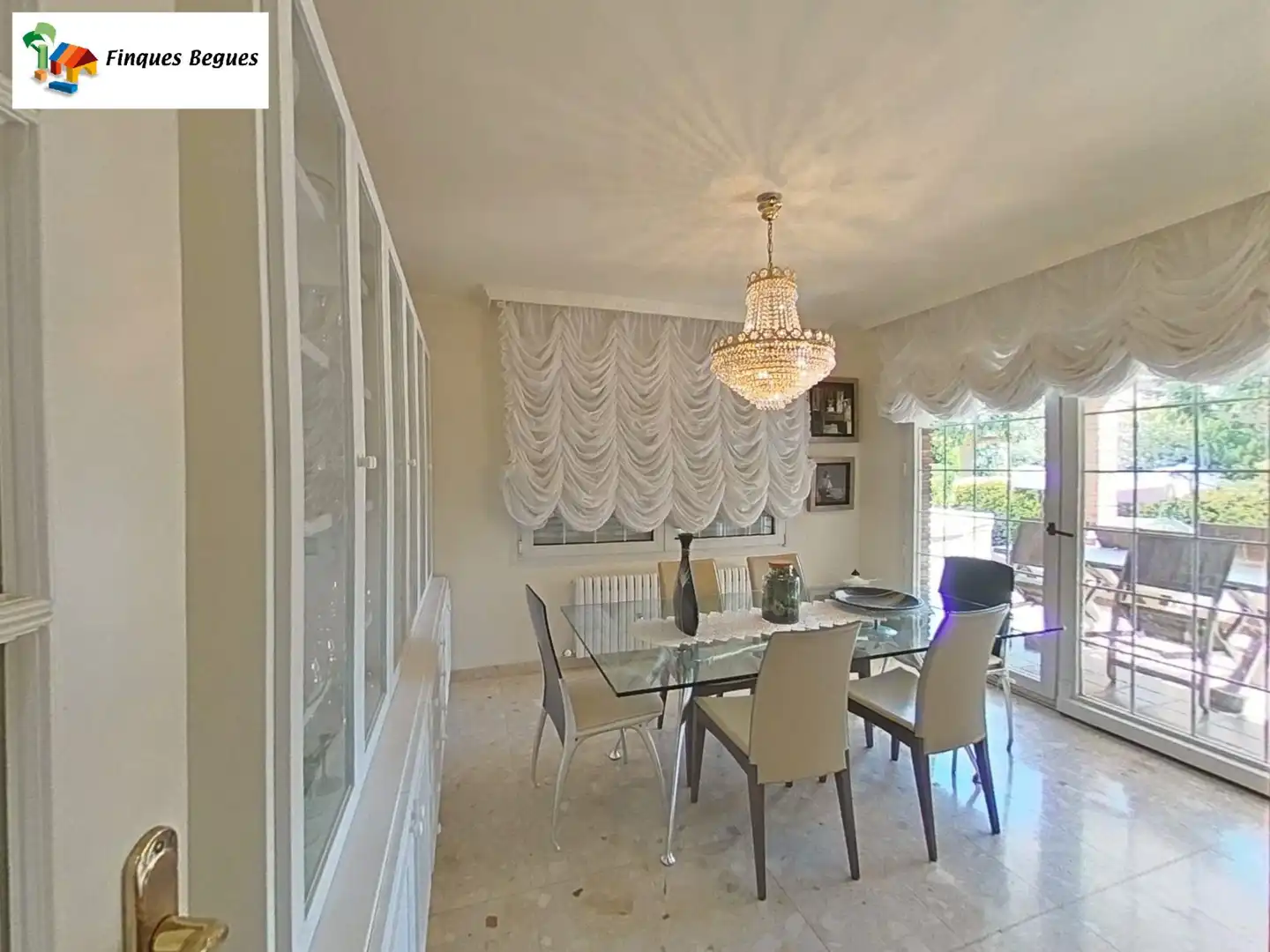 Comedor de Casa o chalet en venta en Begues con Calefacción, Jardín privado y Trastero