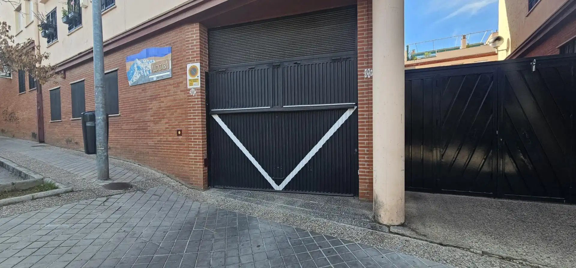 Parkplatz von Garage zum Verkauf in Granada
