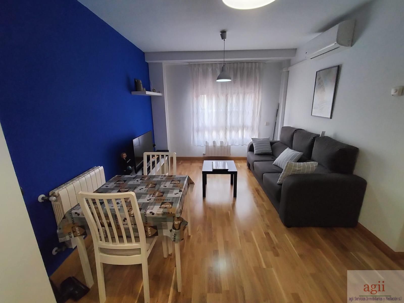 Sala d'estar de Apartament de lloguer en Alovera amb Aire condicionat i Calefacció