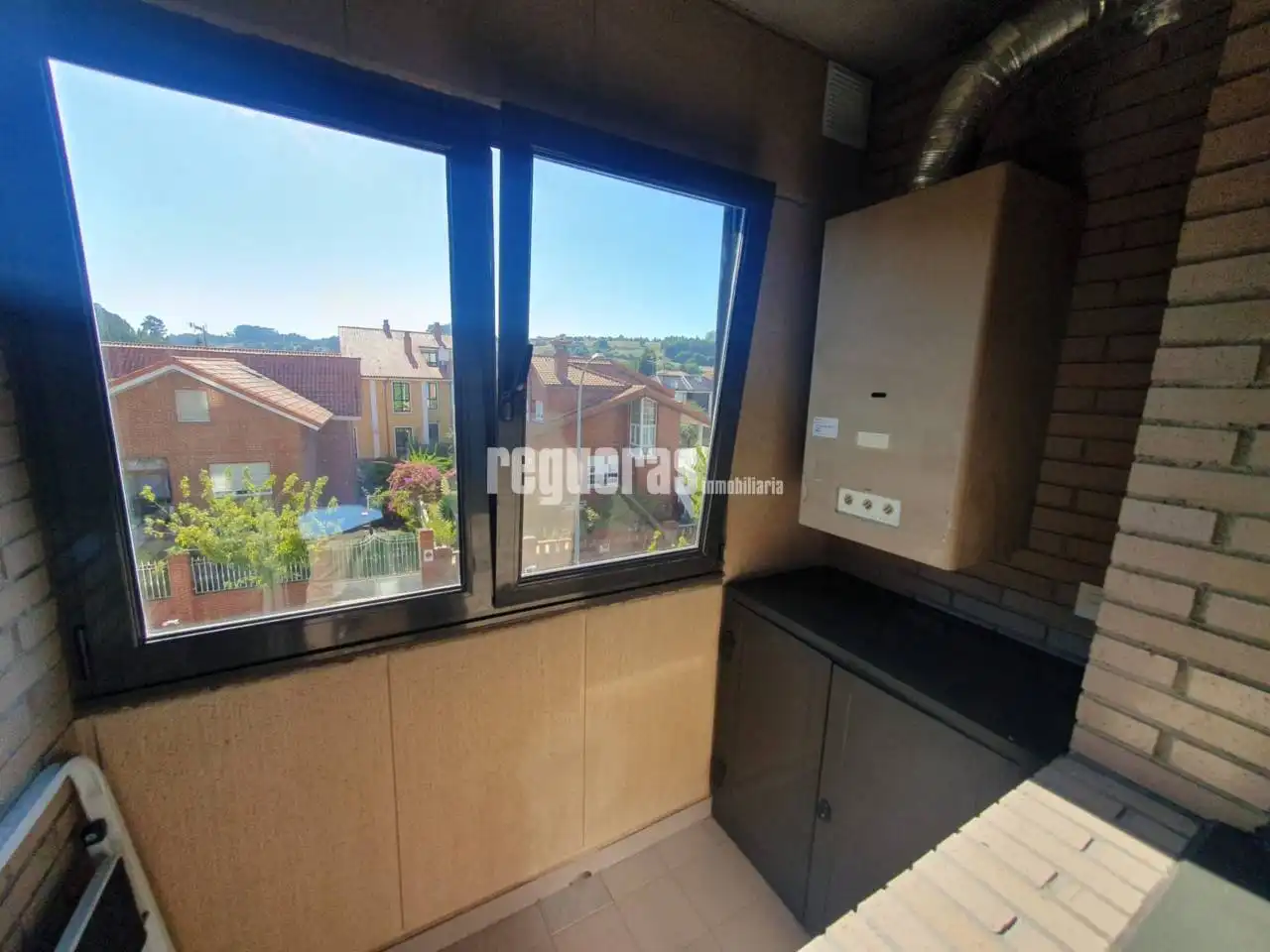 Habitación de Piso de alquiler en Castrillón con Calefacción, Terraza y Amueblado