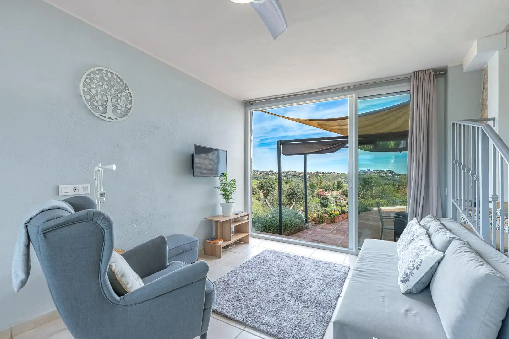 Sala d'estar de Casa o xalet en venda en Mijas amb Aire condicionat, Calefacció i Jardí privat