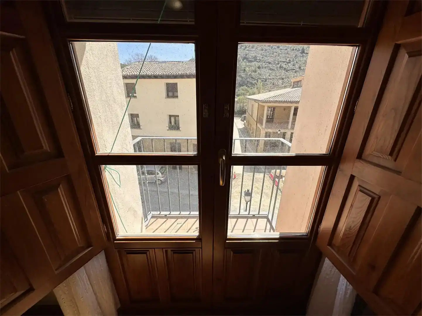 Terrassa de Finca rústica en venda en Uncastillo amb Parquet, Traster i Moblat