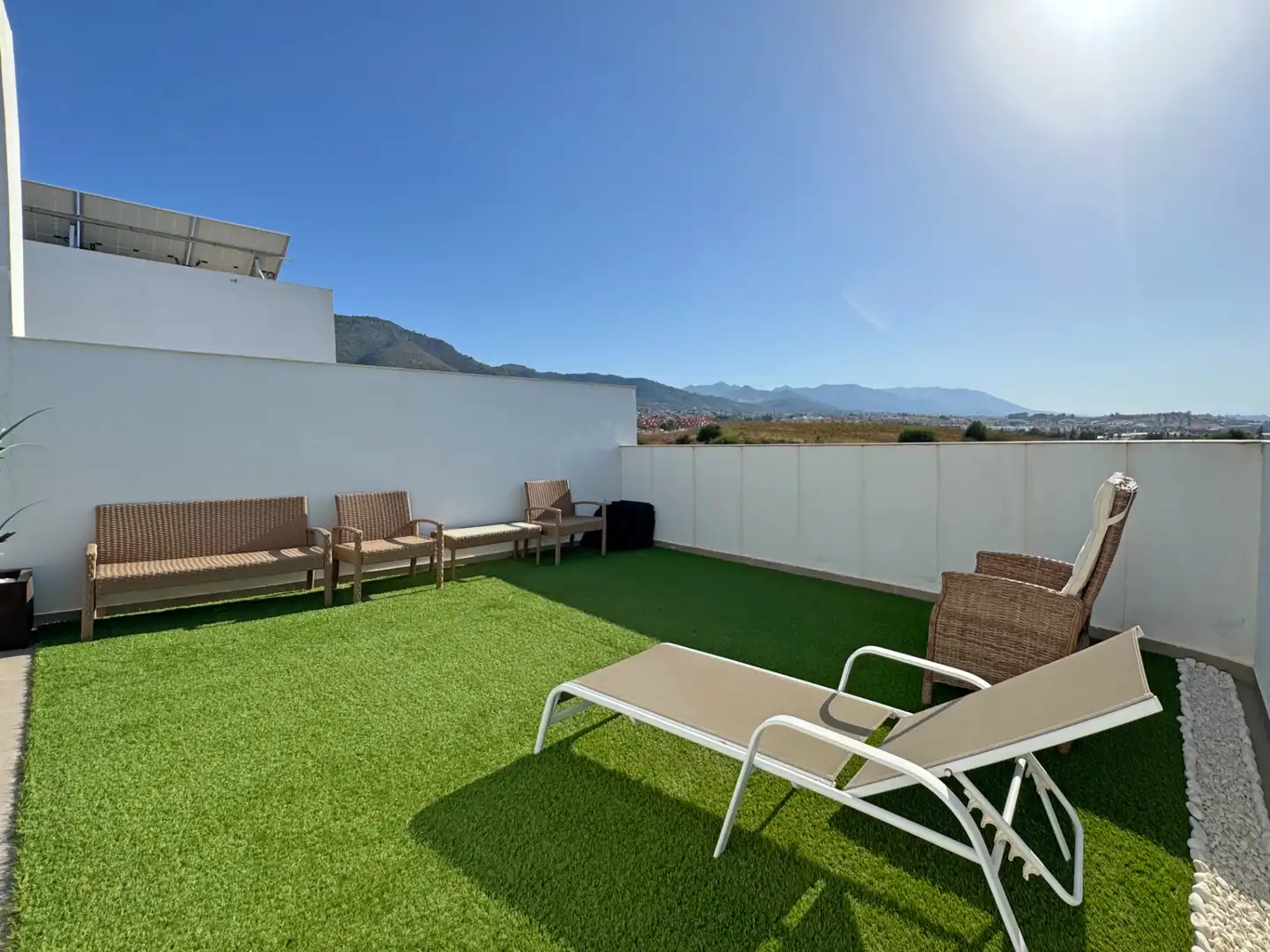 Terrassa de Casa adosada en venda en Alhaurín de la Torre amb Aire condicionat, Calefacció i Jardí privat