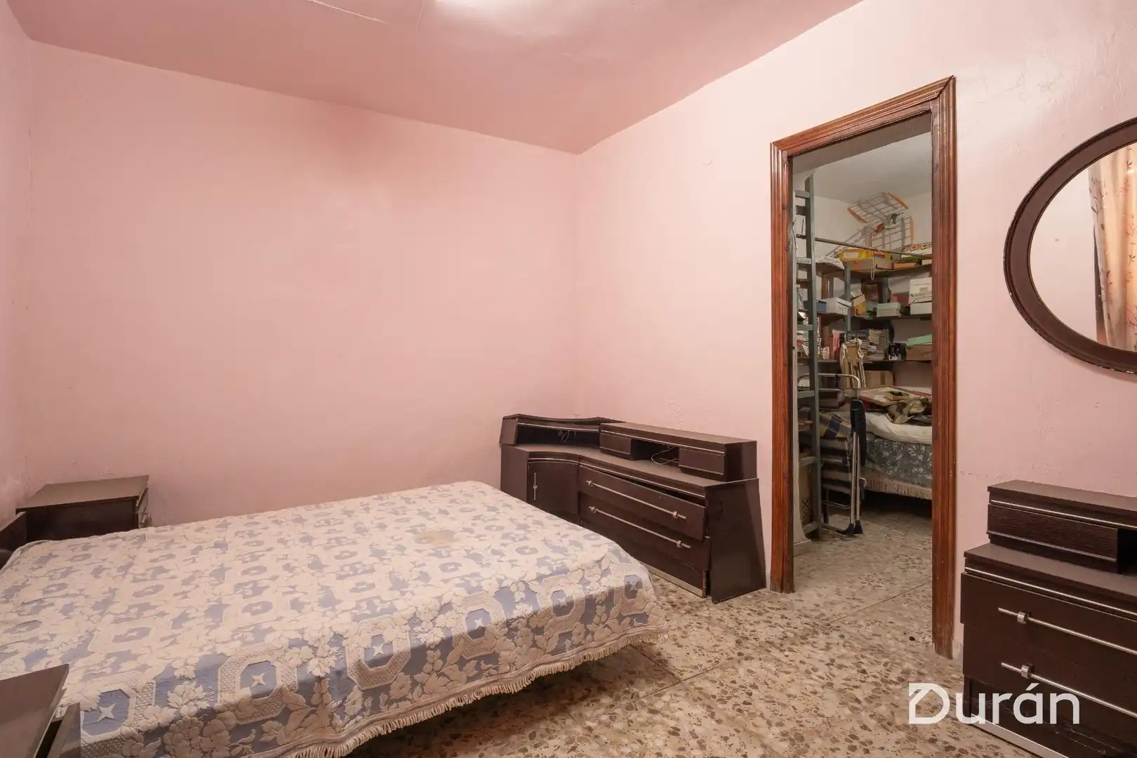 Dormitori de Finca rústica en venda en Alcolea amb Aire condicionat, Jardí privat i Traster