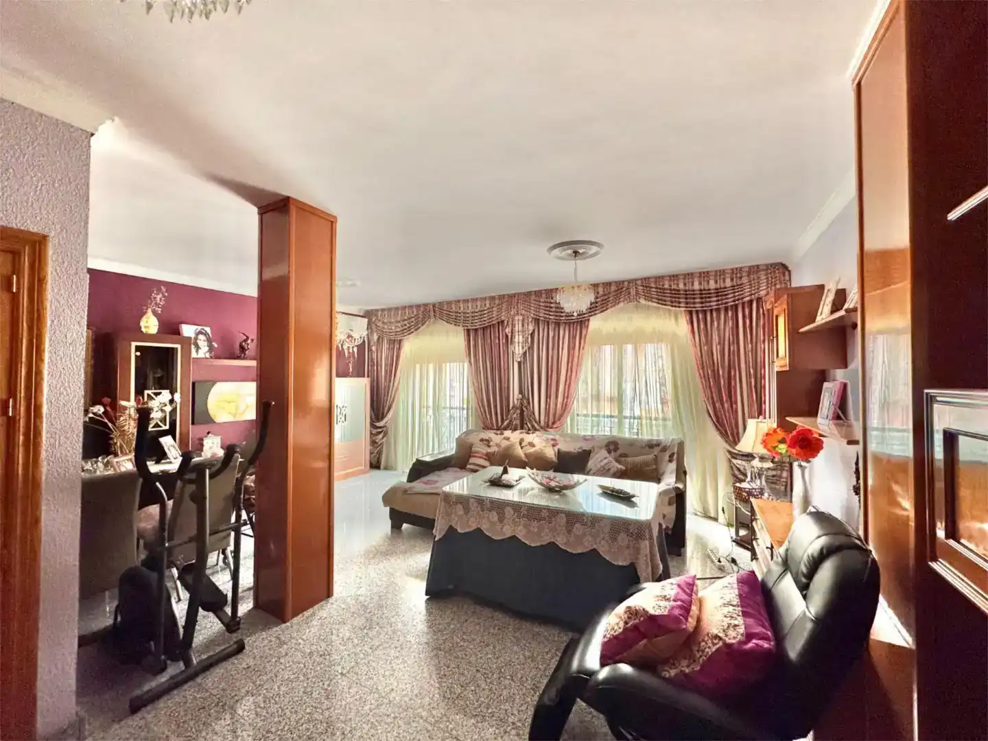 Sala d'estar de Casa adosada en venda en Olula del Río amb Aire condicionat, Traster i Moblat