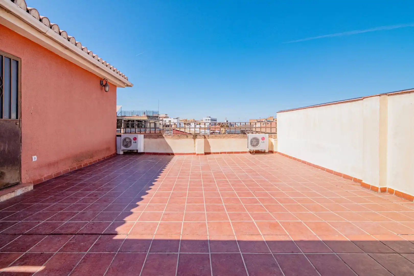 Terrace of Detached homes for sale in Granada  with Air Conditioner, Terrace and Furnished