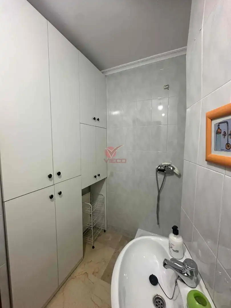 Bathroom of Flat for sale in Cuenca  with Heating, Terrace and Storage room
