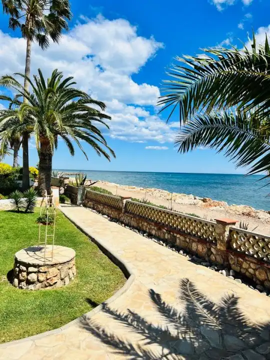 Houses for sale in Platja de Mont-roig