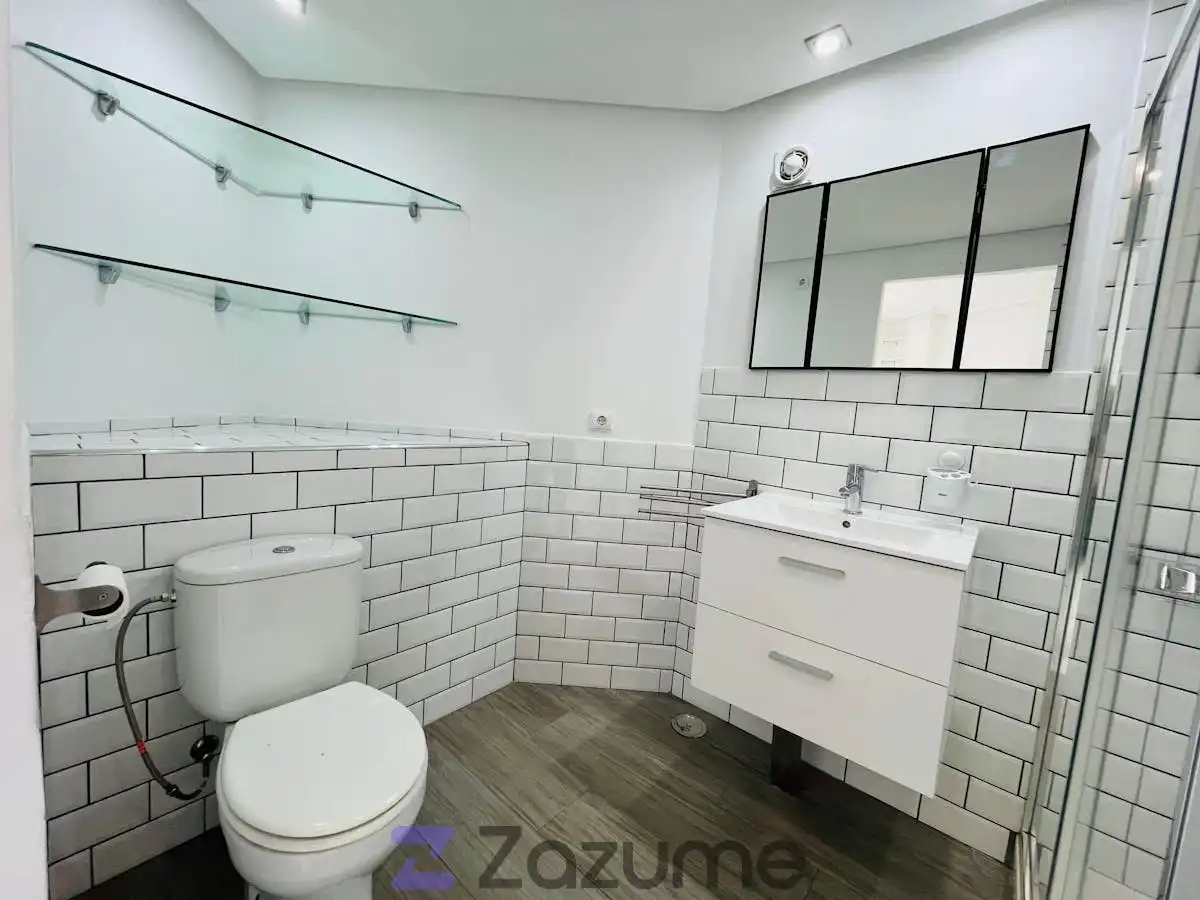 Baño de Piso de alquiler en Guadalajara con Aire acondicionado, Calefacción y Terraza