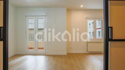 Foto 2 de Piso en venta en Palos de Moguer, Madrid Capital