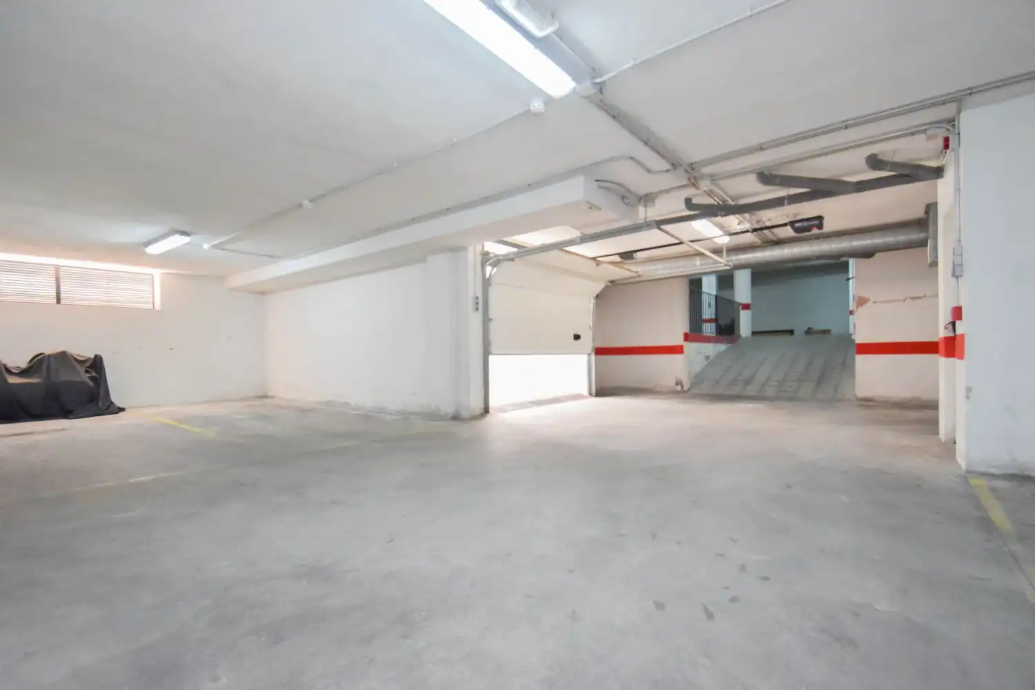 Business premises for sale in Vista Granada, imagen 2
