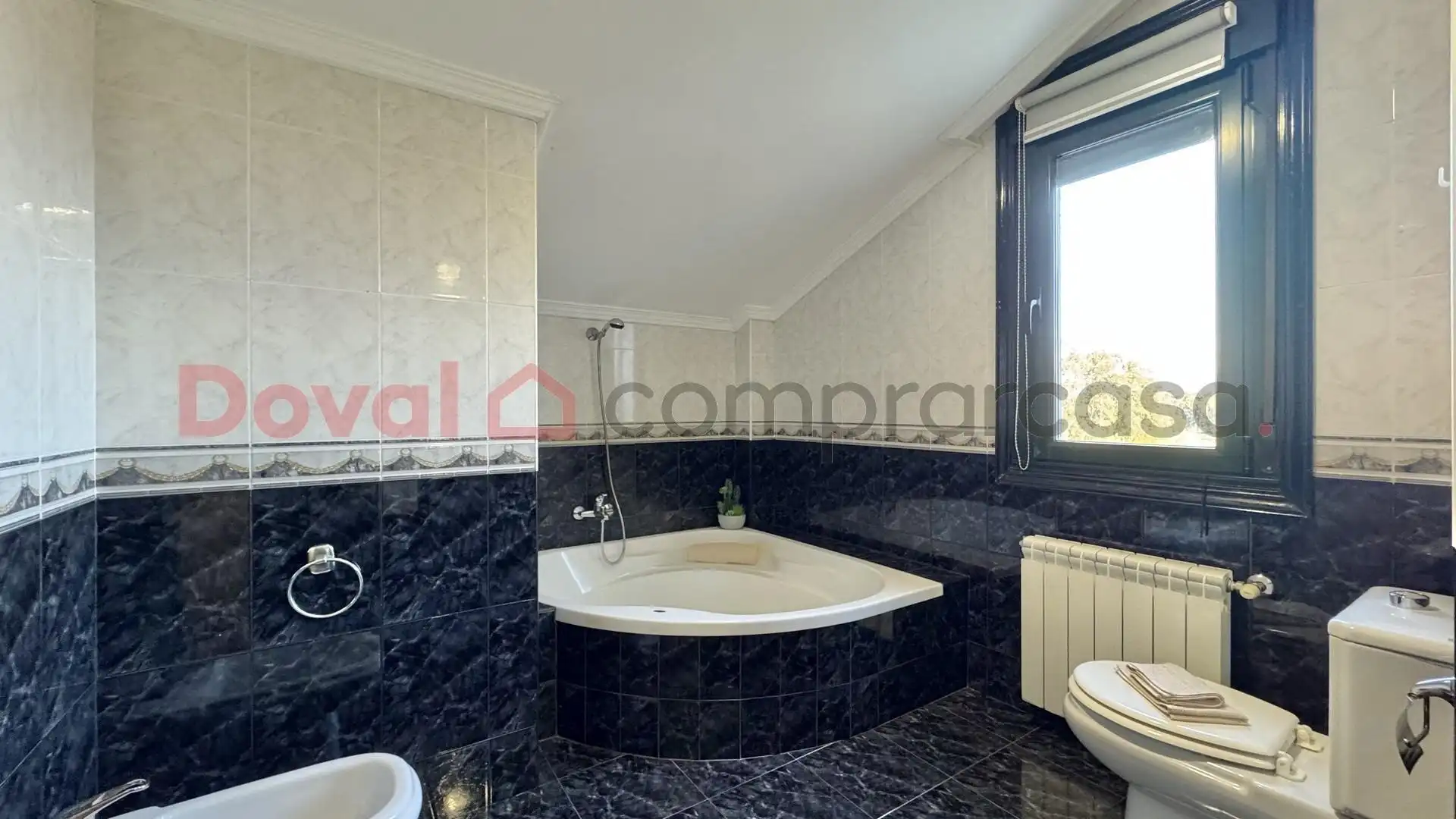 Bathroom of Houses for sale in Salceda de Caselas  with Heating, Private garden and Terrace