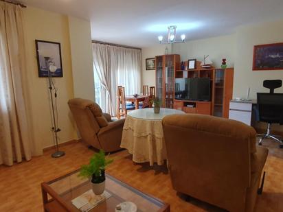 Sala d'estar de Pis en venda en  Jaén Capital amb Aire condicionat, Calefacció i Traster