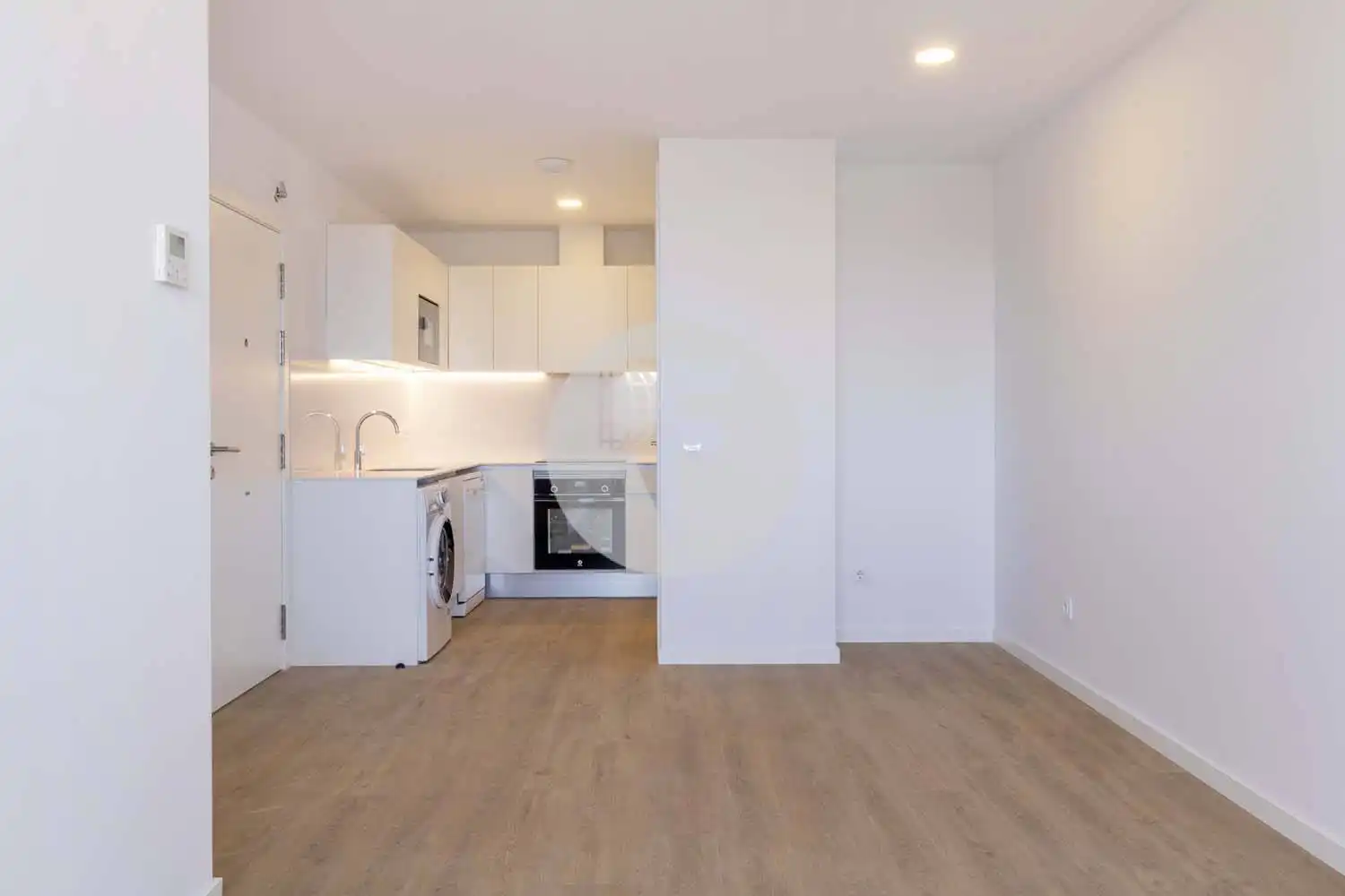 Cocina de Piso de alquiler en L'Hospitalet de Llobregat con Aire acondicionado, Calefacción y Terraza