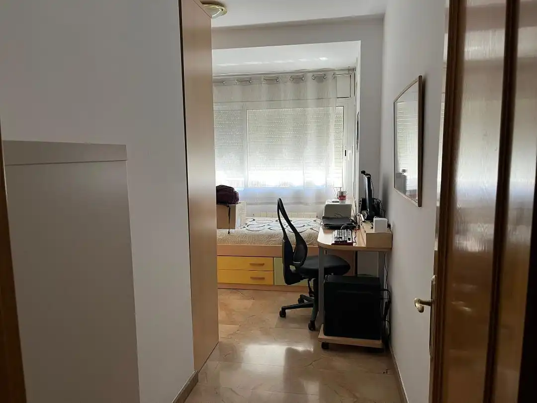 Habitación de Piso en venta en Terrassa con Aire acondicionado, Calefacción y Amueblado