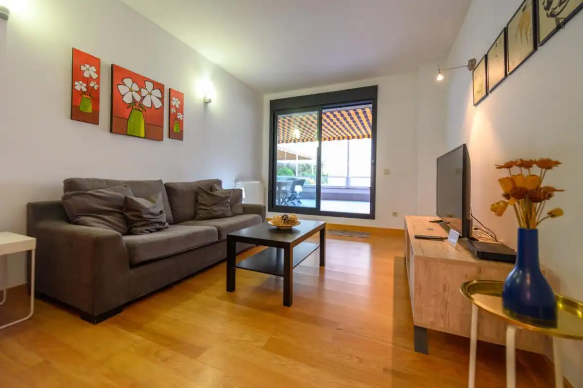 Sala de estar de Apartamento de alquiler en  Madrid Capital con Calefacción, Amueblado y Horno
