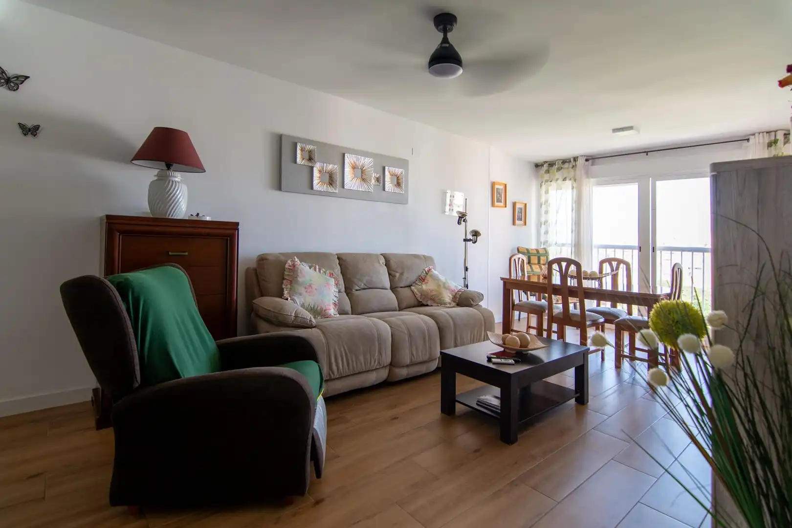 Sala de estar de Apartamento en venta en Gandia con Piscina comunitaria