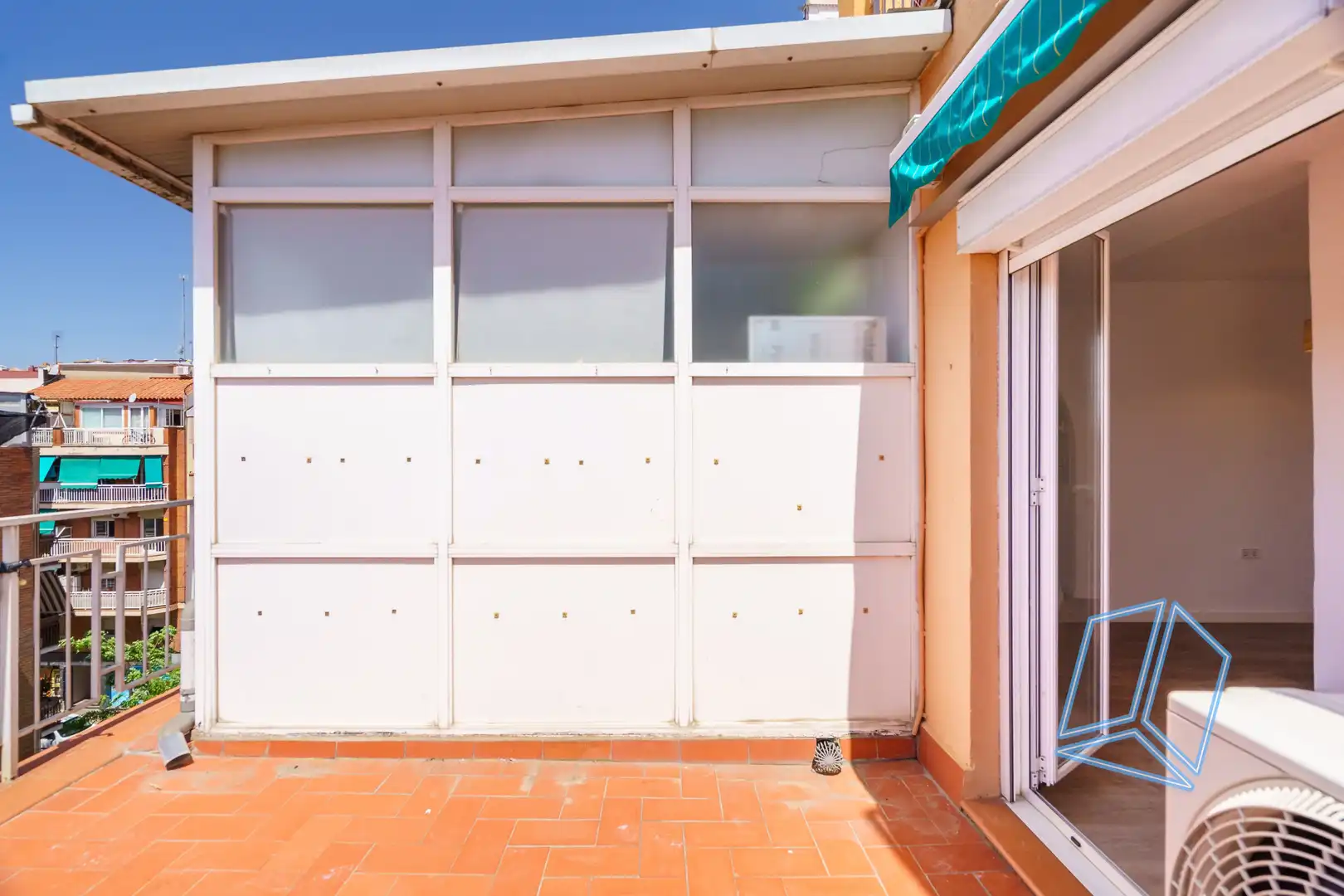 Exterior view of Attic for sale in Barcelona  with Heating and Terrace