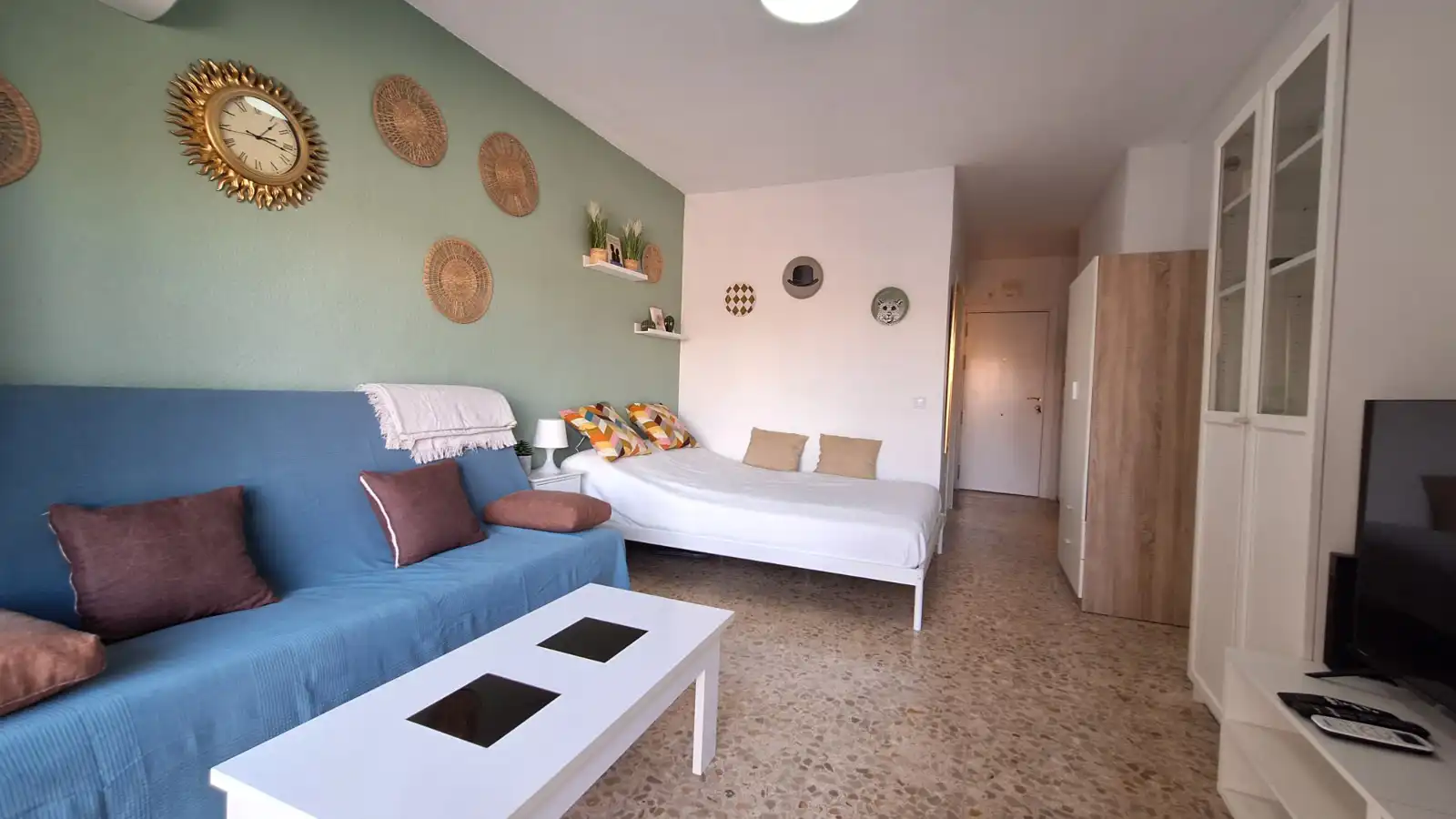 Bedroom of Study for sale in Torremolinos  with Air Conditioner, Terrace and Furnished