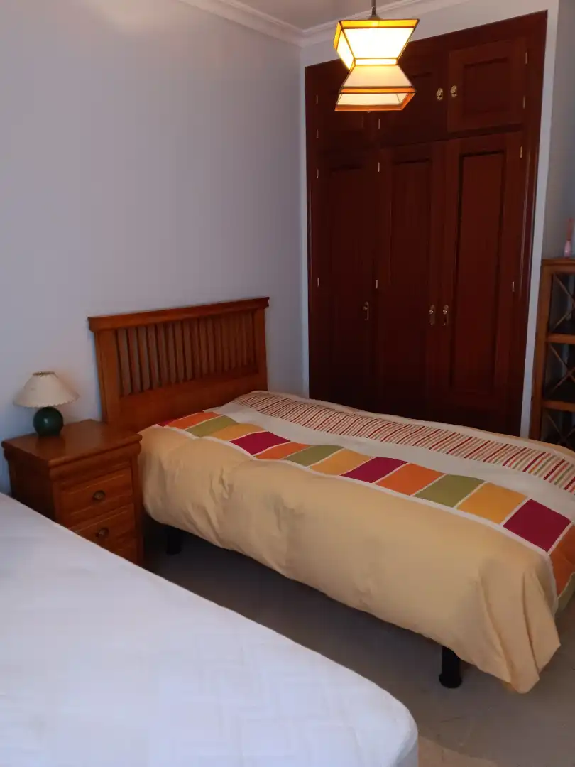 Wohnung zur Miete in Calle Begonia, Cavaleri