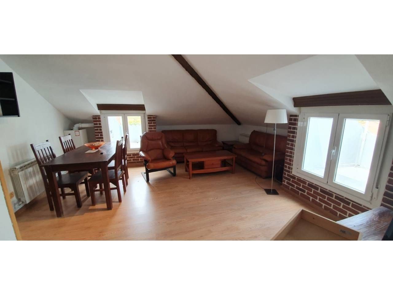 Living room of Flat to rent in Villaquilambre  with Heating, Parquet flooring and Storage room