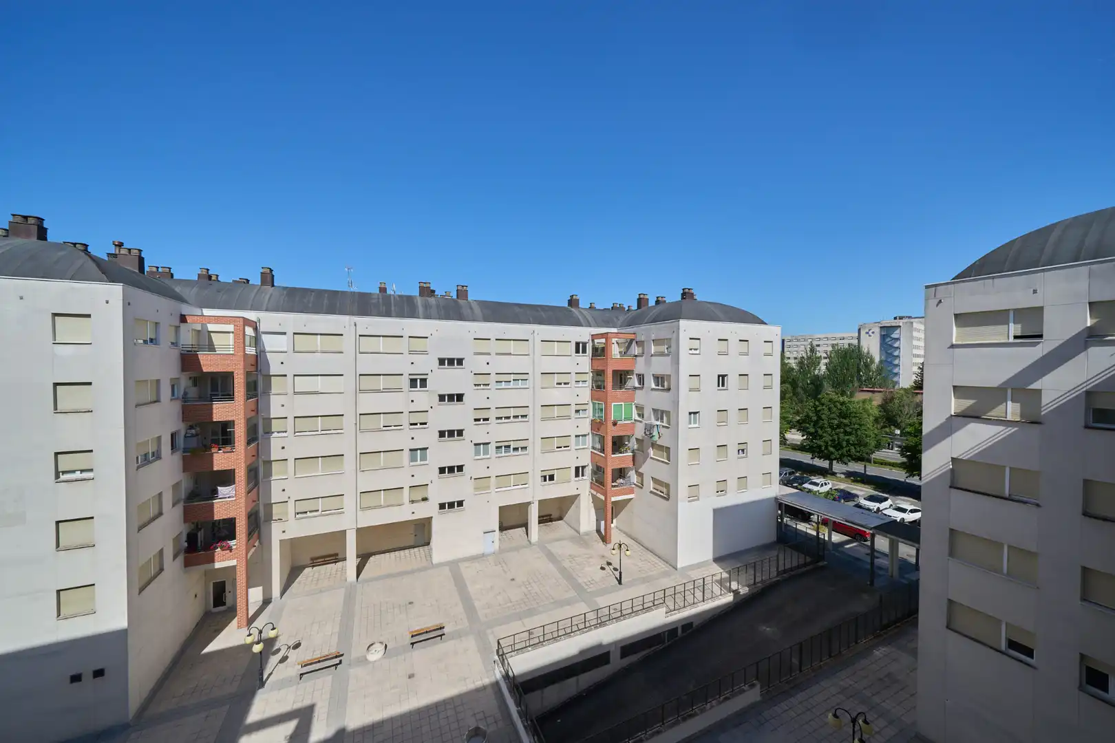 Vista exterior de Dúplex en venta en Vitoria - Gasteiz con Terraza, Trastero y Amueblado
