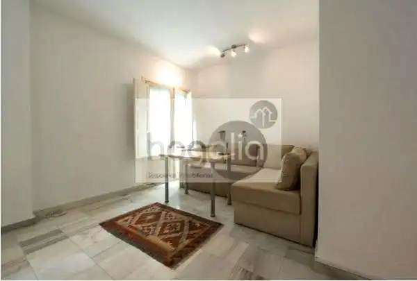Habitación de Piso de alquiler en Sevilla con Aire acondicionado, Terraza y Amueblado