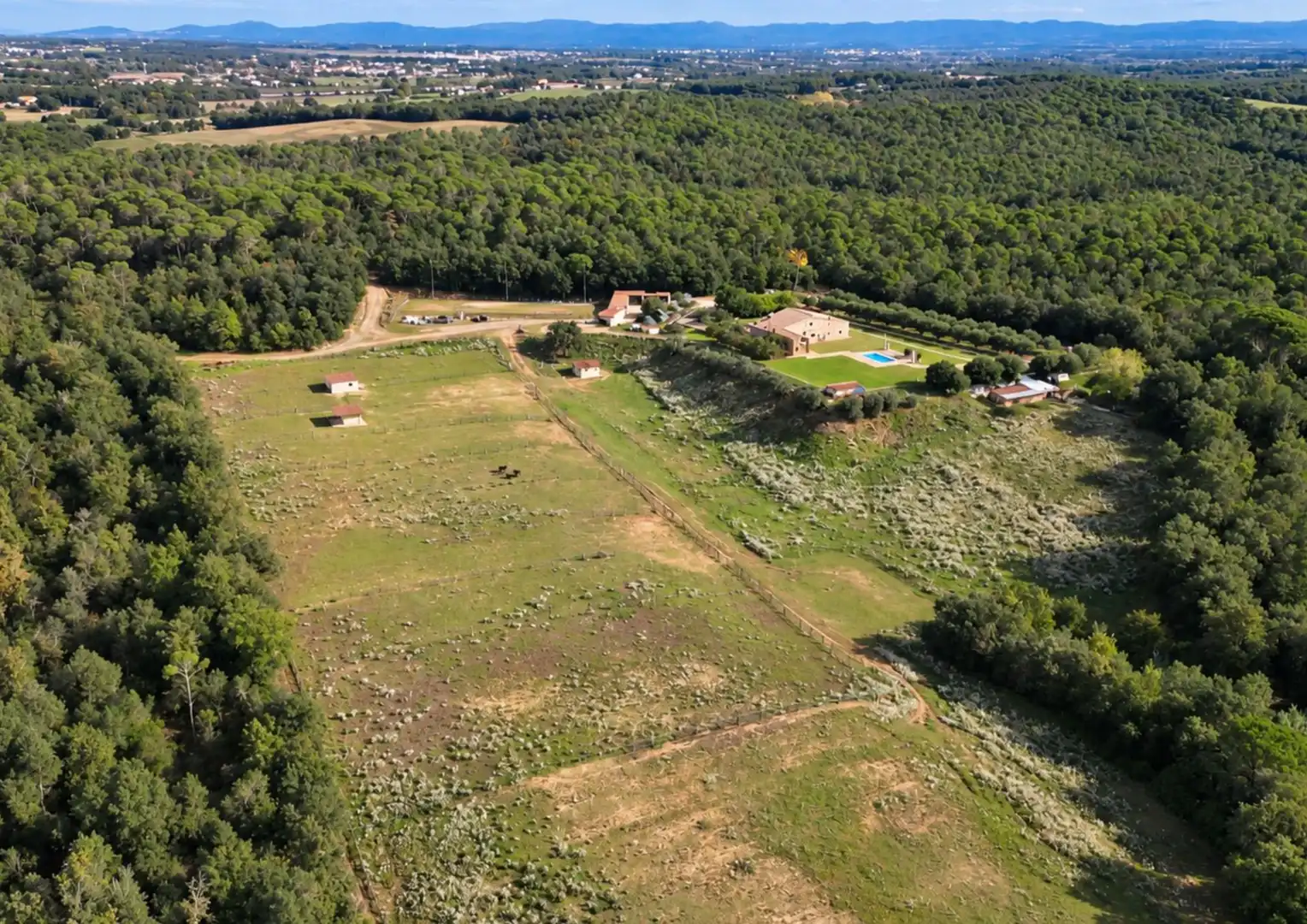 Finca rústica en venda en Vilobí d'Onyar amb Jardí privat, Terrassa i Piscina