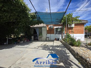 Xalet amb jardí en venda a Escalona