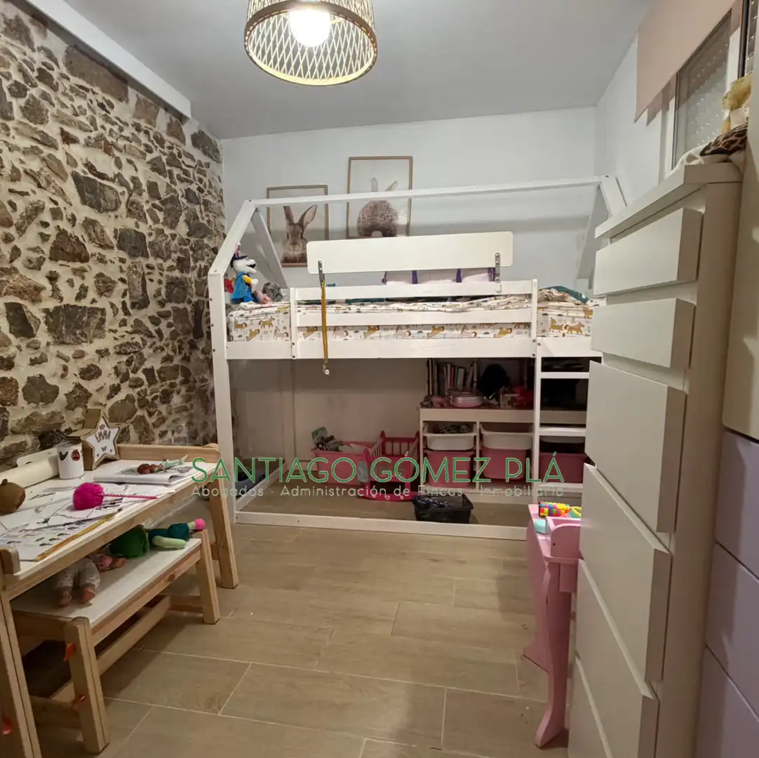 Dormitori de Casa o xalet en venda en Sagunto / Sagunt amb Terrassa, Traster i Moblat