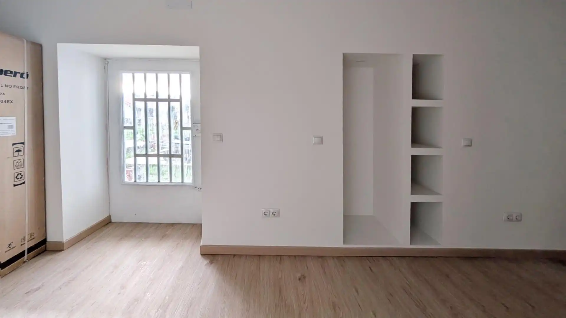 Piso en venta en Torrelavega  con Parquet y Terraza