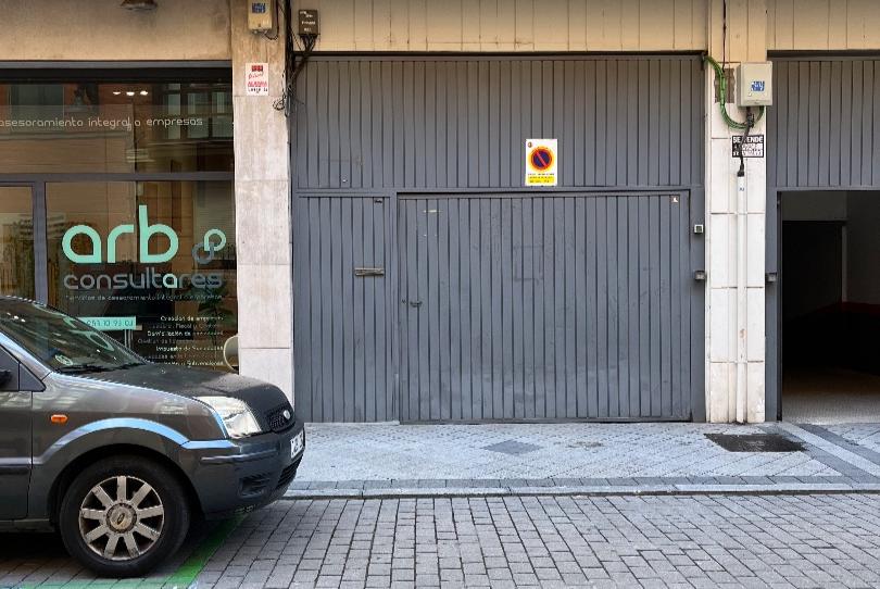 Foto 1 de Garatge en venda a Calle Colmenares, 12, Campo Grande, Valladolid