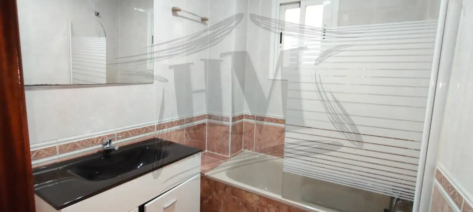 Baño de Piso en venta en Alcalá de Henares con Terraza y Internet