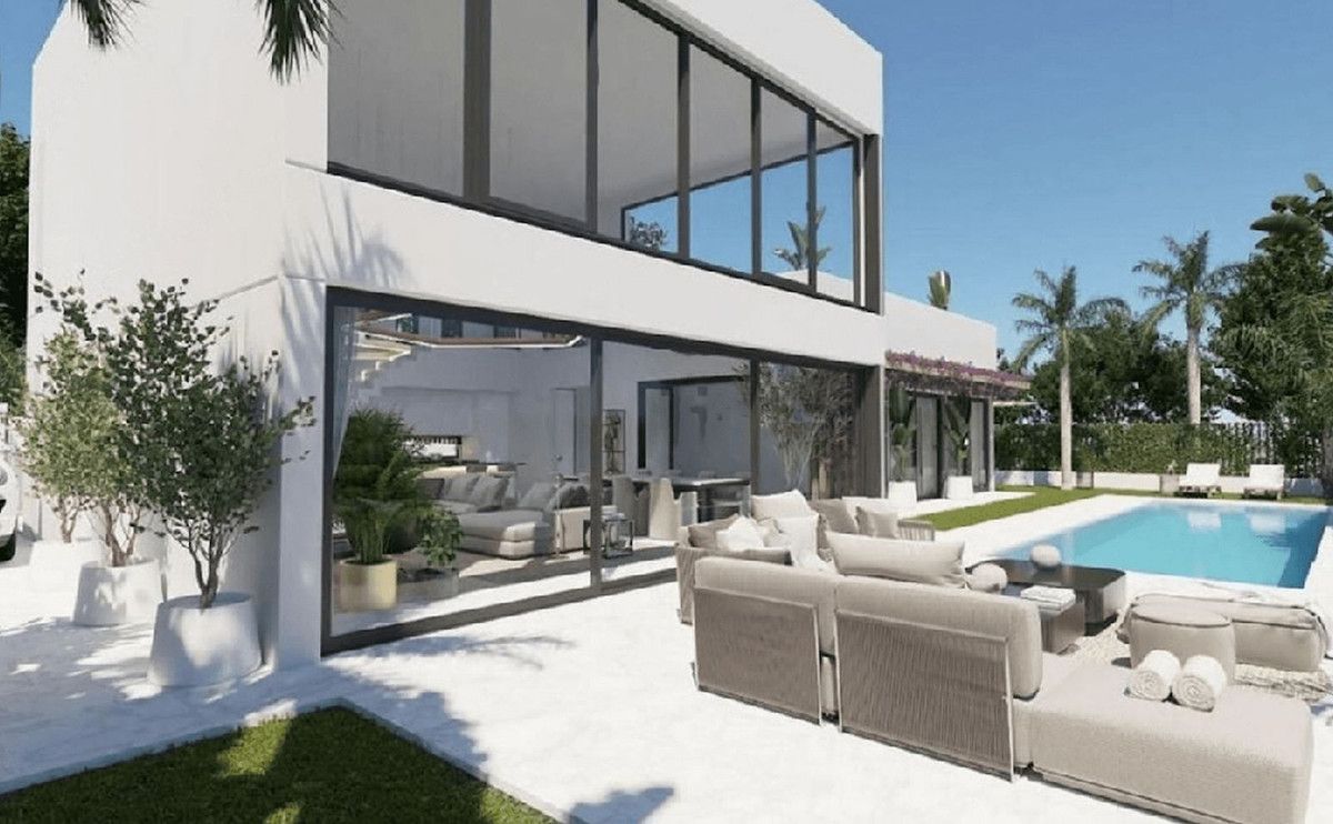 Terrace of House or chalet for sale in Marbella  with Air Conditioner, Private garden and Terrace