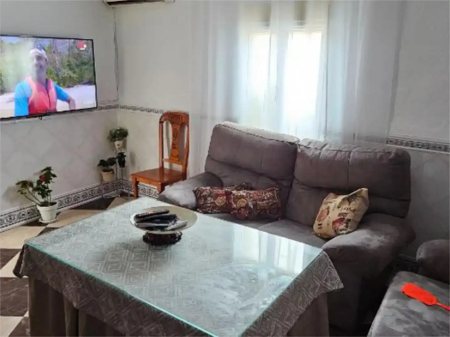 Sala de estar de Piso en venta en Alcolea del Río con Aire acondicionado, Trastero y Balcón