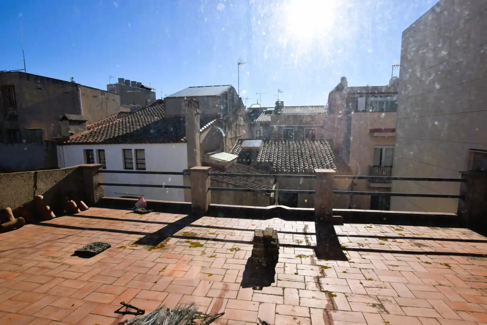 Vista exterior de Casa o xalet en venda en Mataró amb Jardí privat, Terrassa i Traster