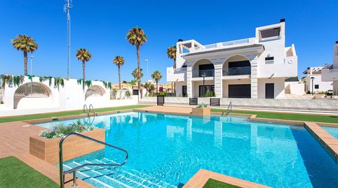 Este elegante y moderno apartamento estaacute situado en el corazoacuten del popular pueblo de Ciudad Quesada, una ubicacioacuten, imatge 2