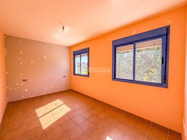 Casa pareada con piscina en venta en Costa Ballena Golf