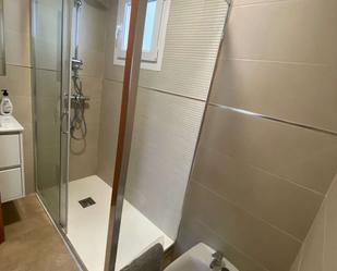 Bathroom of Apartment to share in Fuenlabrada  with Air Conditioner and Terrace